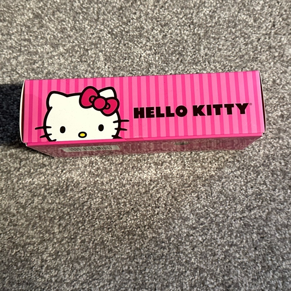 Genuine Hello Kitty Baby booties cute socks 5 pack - Picture 3 of 4